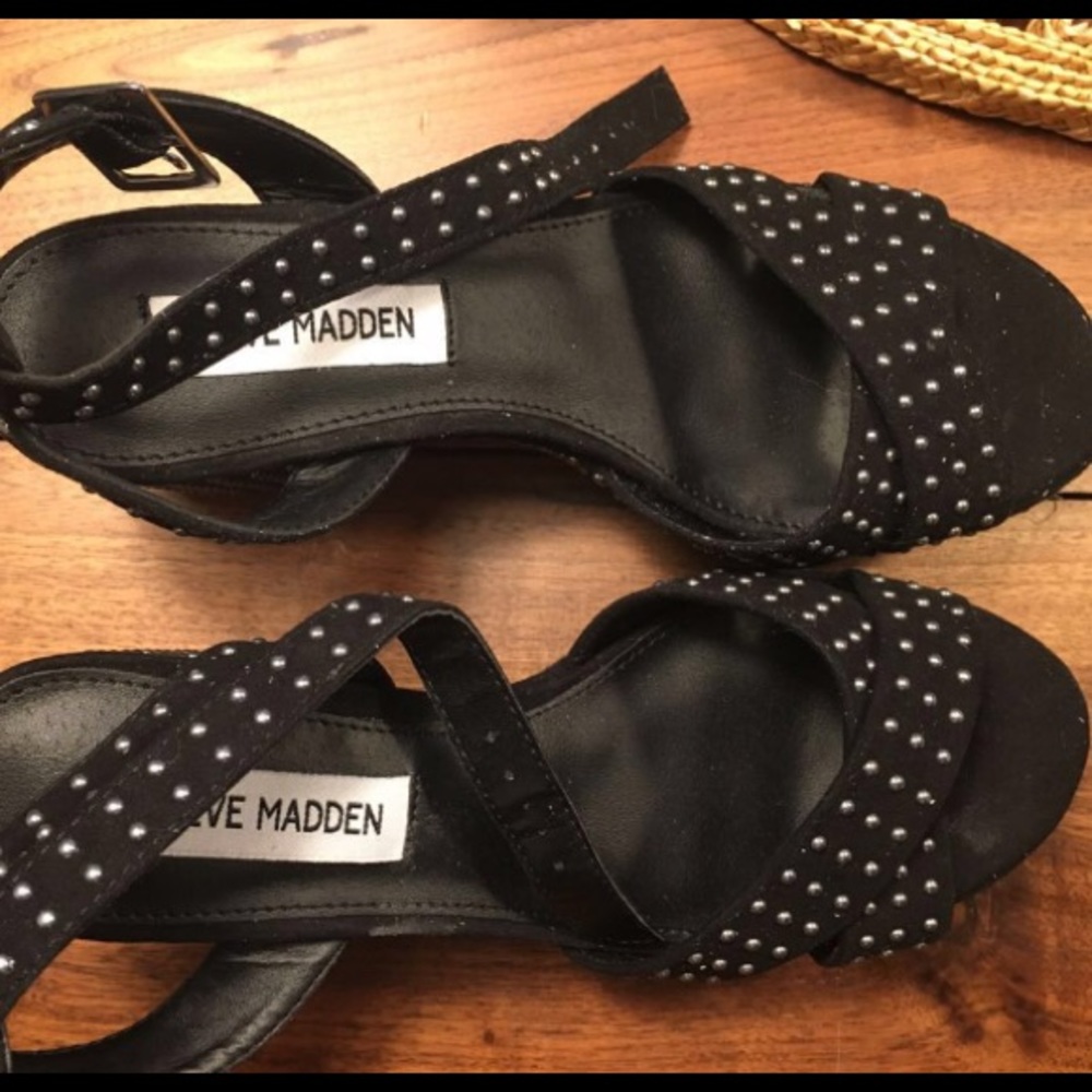 Steve Madden Black Sandals